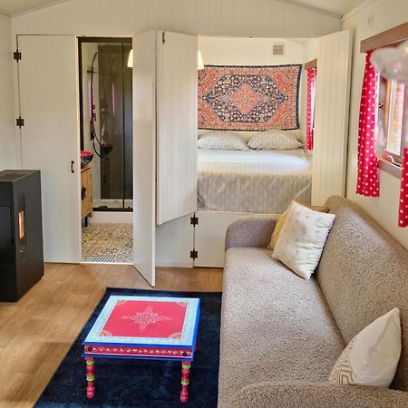 Pipowagen Met Prive Hot Tub Villa Lanaken Luaran gambar