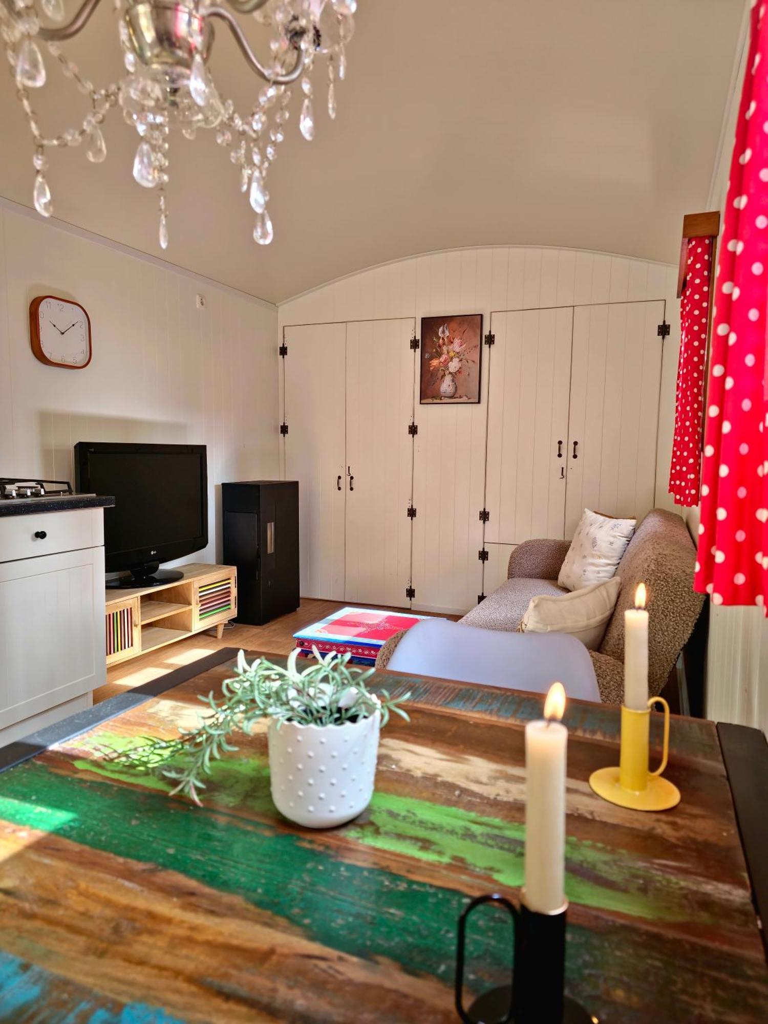 Pipowagen Met Prive Hot Tub Villa Lanaken Luaran gambar