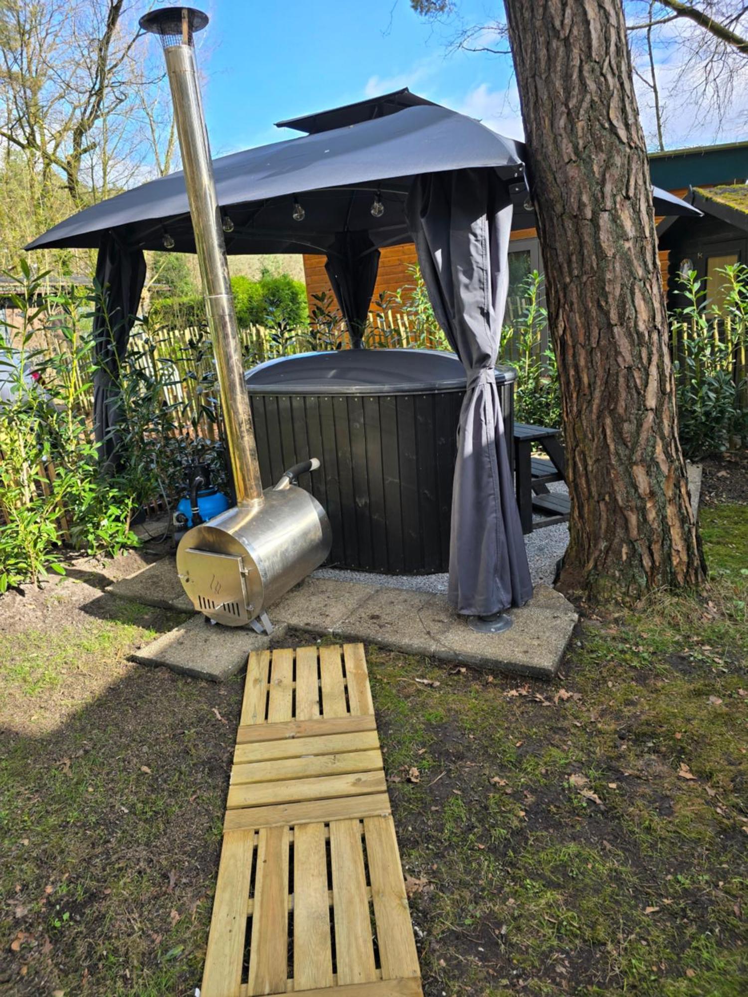 Pipowagen Met Prive Hot Tub Villa Lanaken Luaran gambar